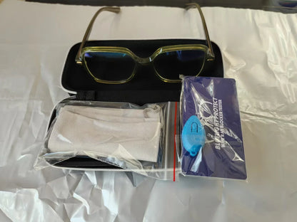 Lunettes Anti-Lumière Bleue Innovantes™ : Technologie de Filtration Avancée Contre la Lumière des Écrans pour Soulager la Fatigue Oculaire et Préserver le Confort et la Santé de Vos Yeux !